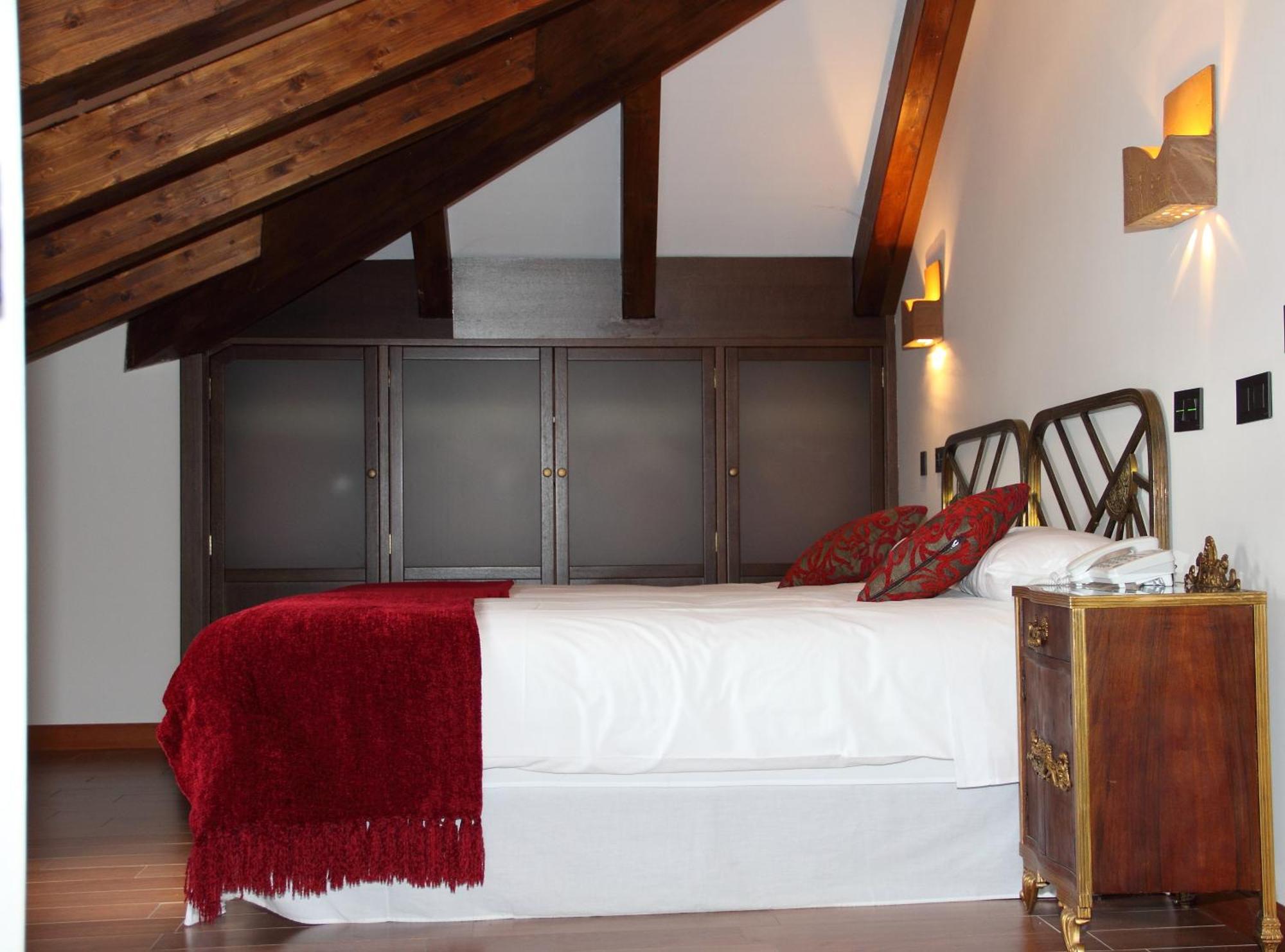 Concejo Hospederia Hotel Valoria la Buena Cameră foto