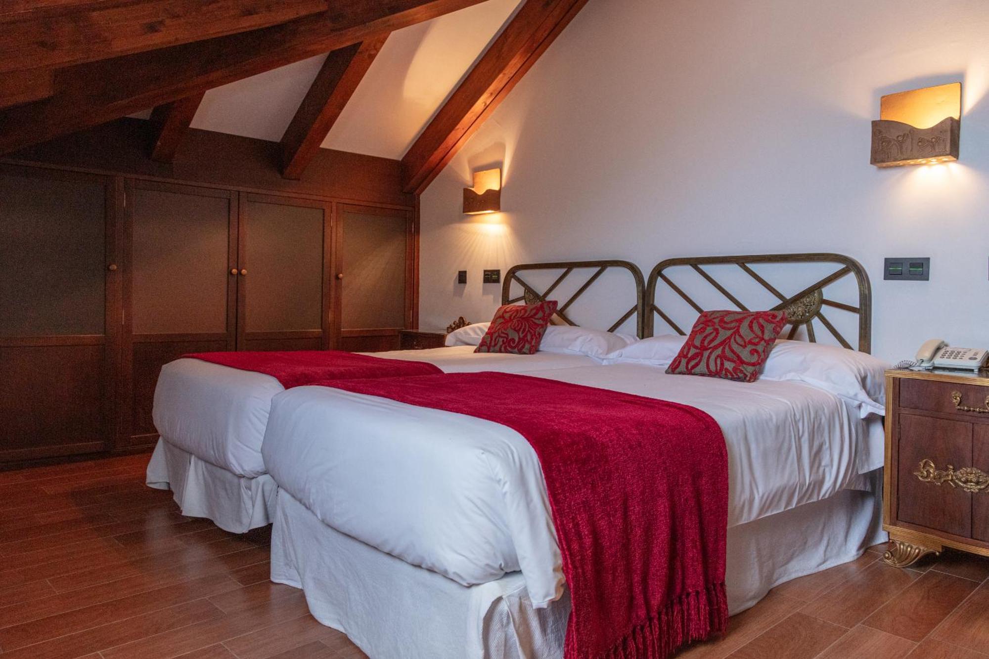 Concejo Hospederia Hotel Valoria la Buena Cameră foto