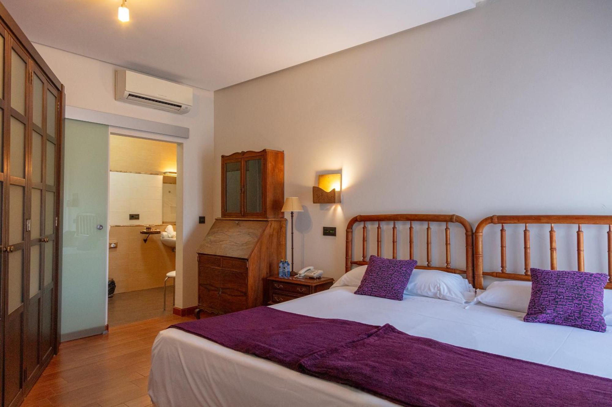 Concejo Hospederia Hotel Valoria la Buena Cameră foto
